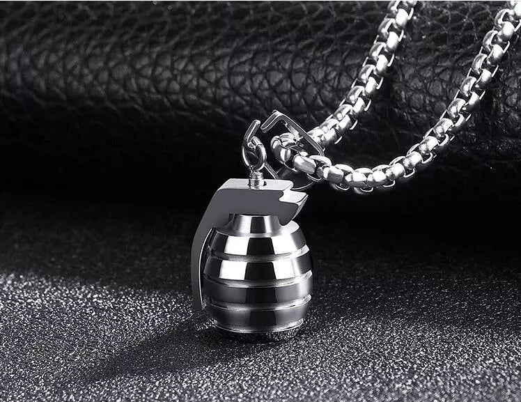Men's Hipster Female Dog Tag Daisy Bear Personalized Hip Necklaces - 20 MegaBDM