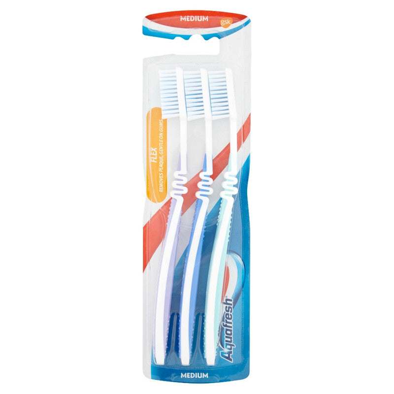 Aquafresh Toothbrush Medium 3 Pack MegaBDM