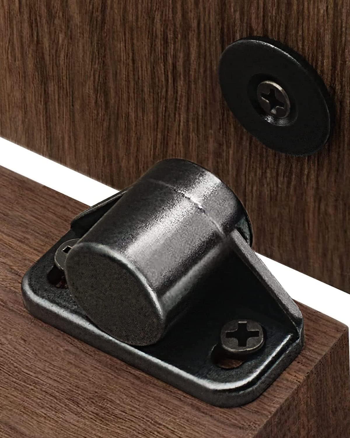 Magnetic Door Catch, Strong Door Magnetic Catches, Black (8 Pack) Cupboard Door Magnets Heavy Duty Magnetic Cabinet Closures for Wardrobe, Cabinet, Drawer, Kitchen Furniture, Louver, Closet MegaBDM