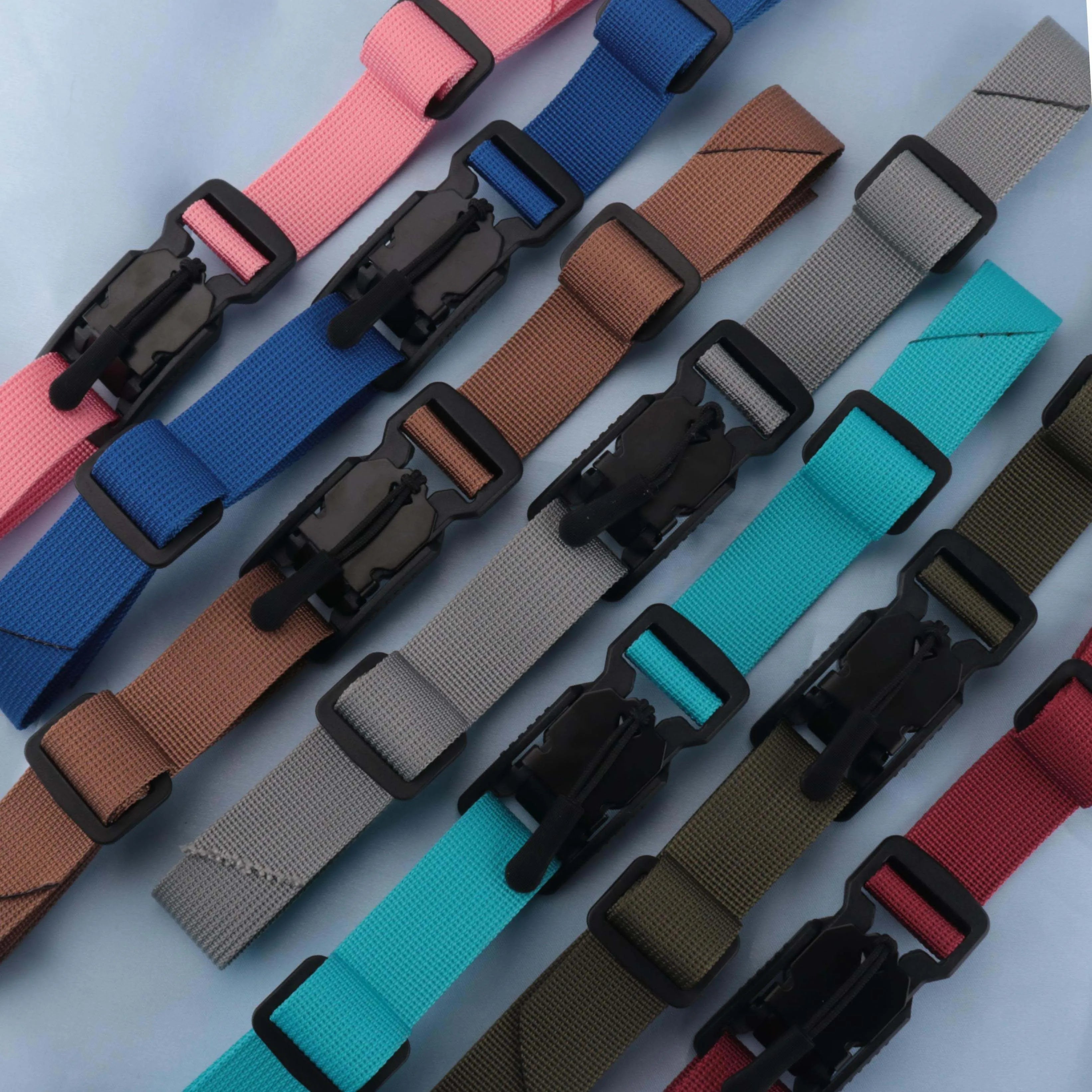 2.5cm Wide Magnetic Buckle Adult Backpack Fixed Buckle Outdoor Backpack Magnetic Buckle Non-slip Shoulder Strap Protect Spine