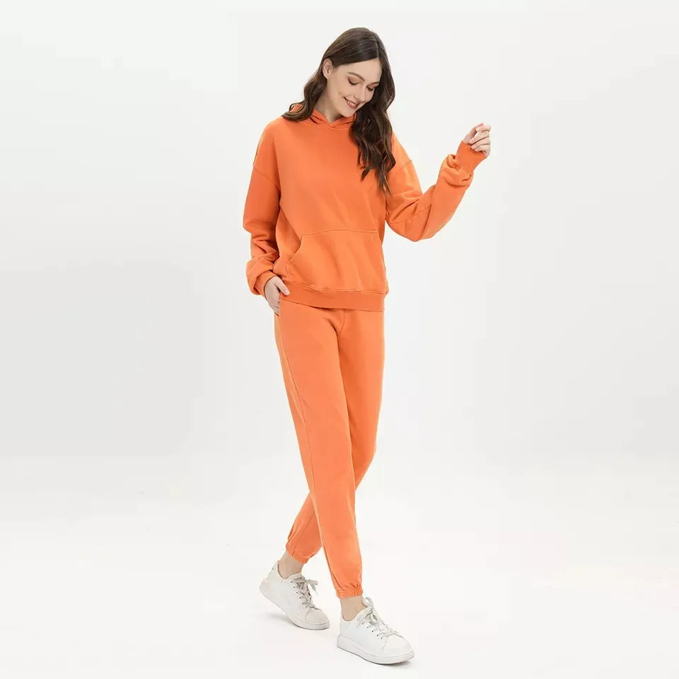 Custom Cropped Zip Through Hooded Tracksuit for Women Breathable Casual Sweatsuit Two Piece Set Including Sweatshirt Sweatpants