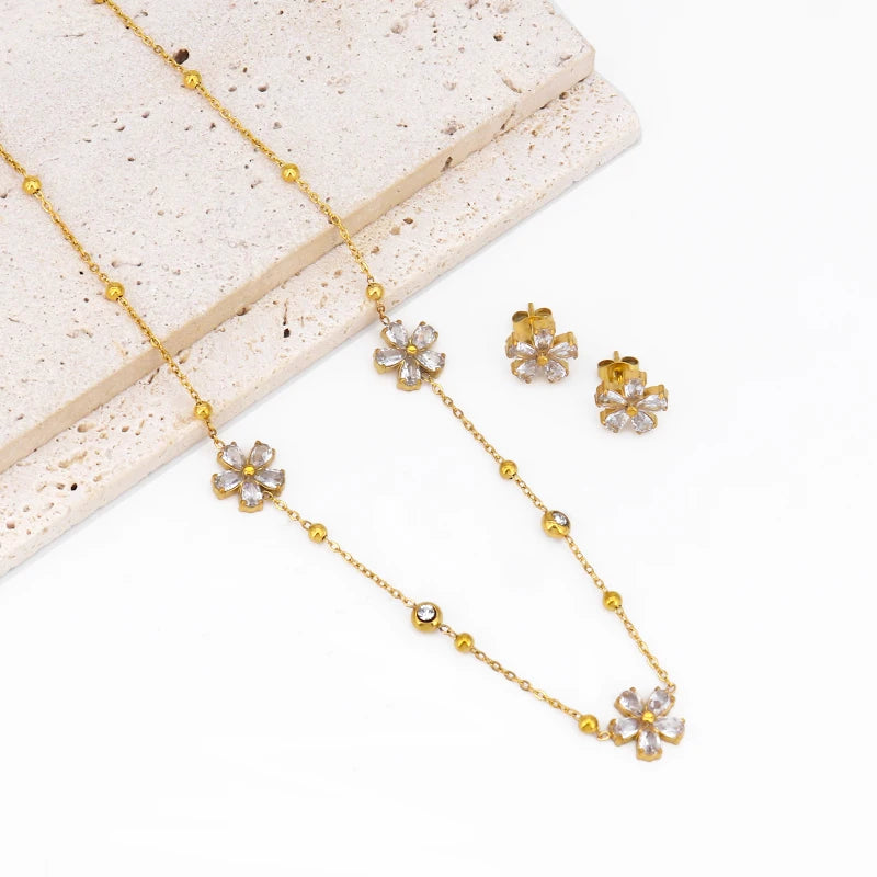 2026 New Arrival Jewelry Set Crystal Rhinestone Flower Beads Chain Waterproof Five-Flower Pendants Necklace Earrings for Sale MegaBDM