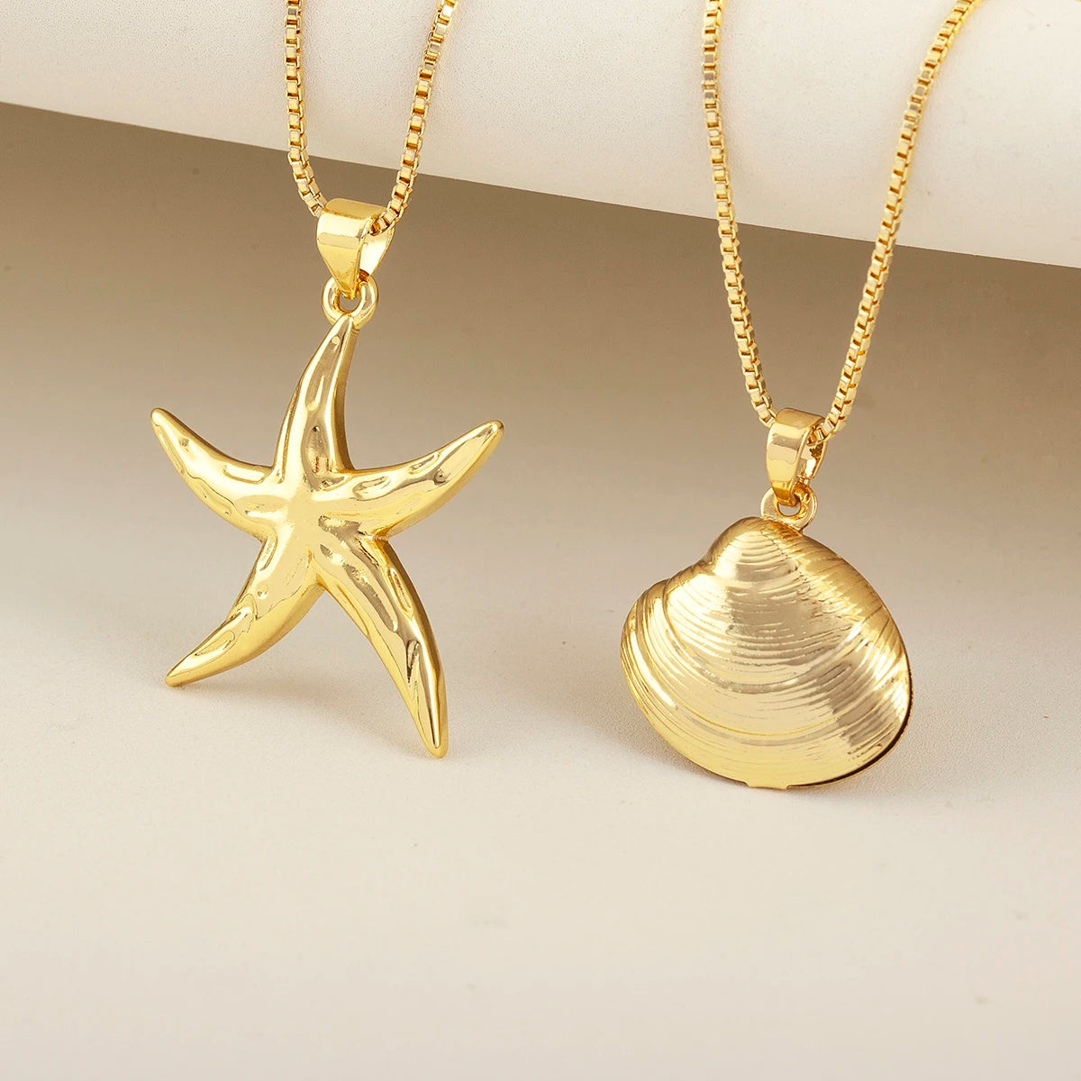 QIKU Gold Plated Starfish & Ocean Shell Pendant Necklace with Link Chain Copper Vintage Summer Beach Vacation Jewelry for Women