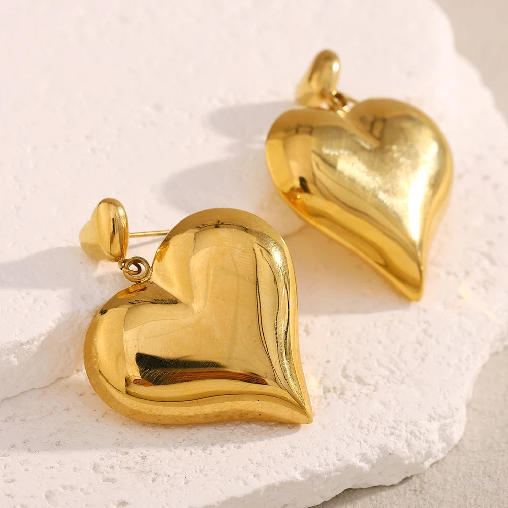 Dreamshow Heart Jewelry Fashion Stud Earrings 18k Gold Plated Jewelry Stainless Steel Earrings