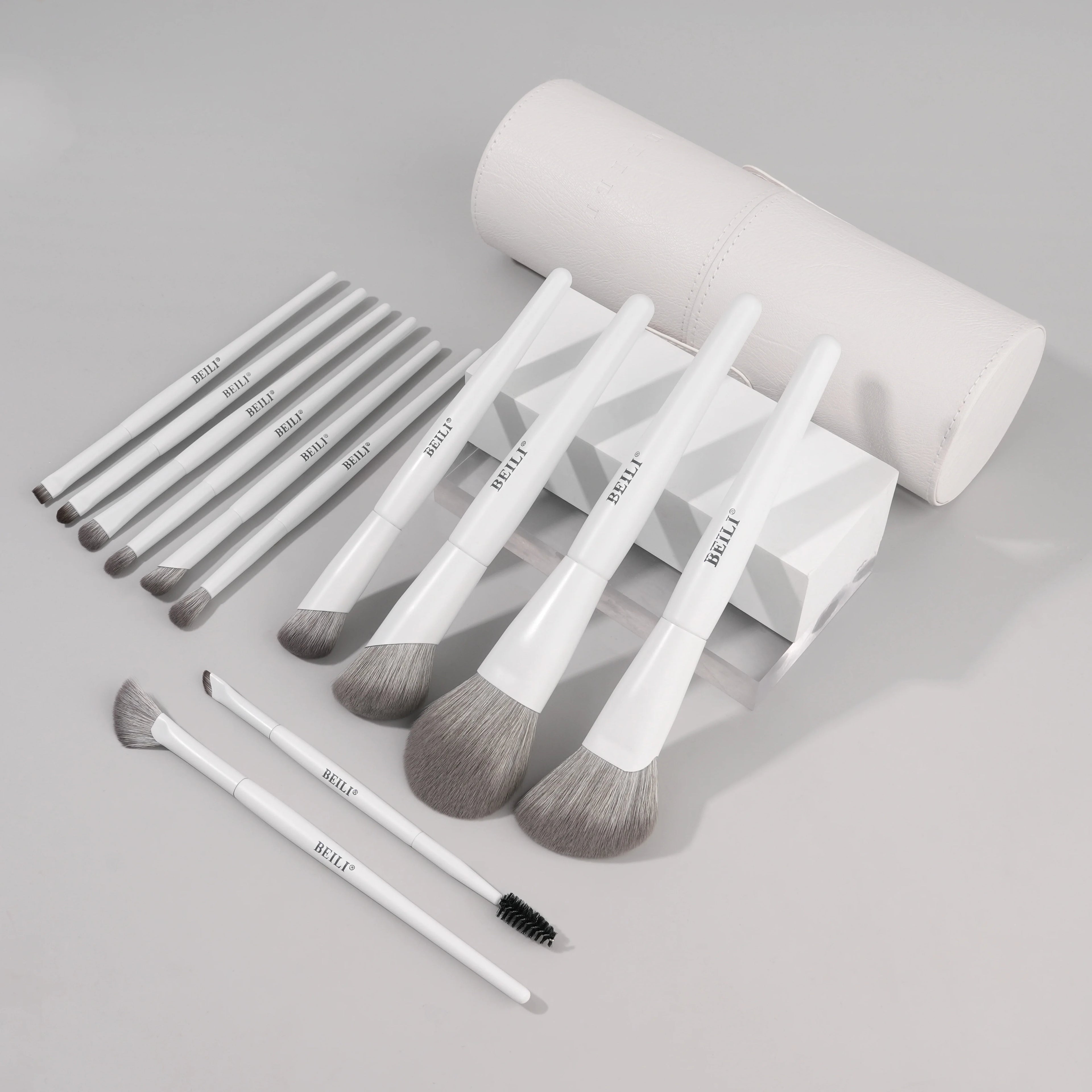 New Design Wholesale Makeup Brushes Set 12pcs Luxury Professional Synthetic Hair Powder Eyeshadow Blending Cosmetic Brushes Set