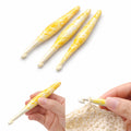 Conifer Marbled Wood Simple Crochet Hooks Ergonomic Handle 15cm Lightweight Portable Design Smooth Finish for Yarn Knitting