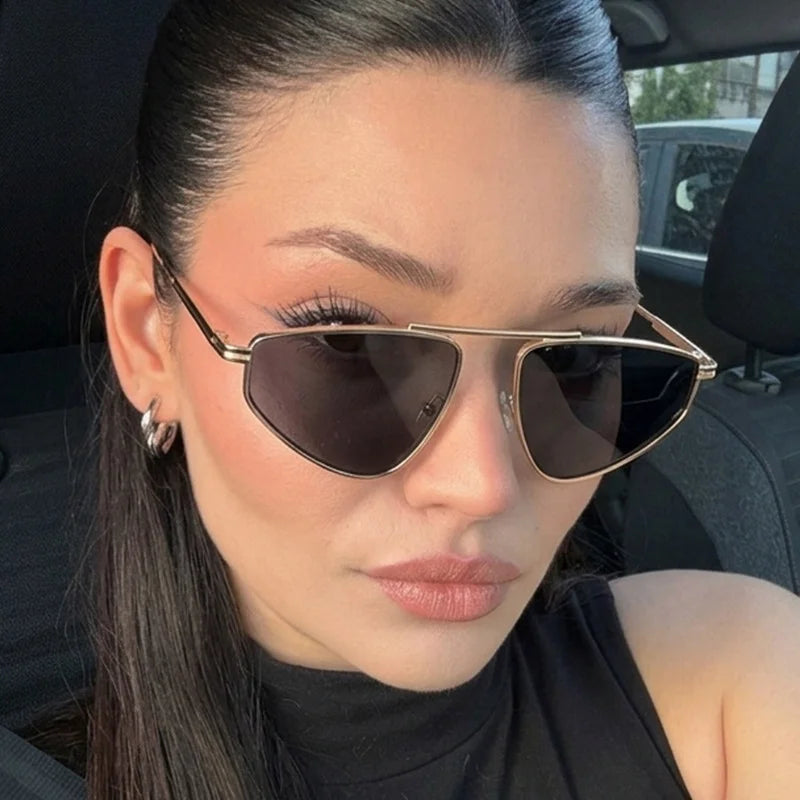 Custom Logo 2026 Fashion Luxury Triangle Shades Sun Glasses UV400 Metal Cat Eye Sunglasses for Women MegaBDM