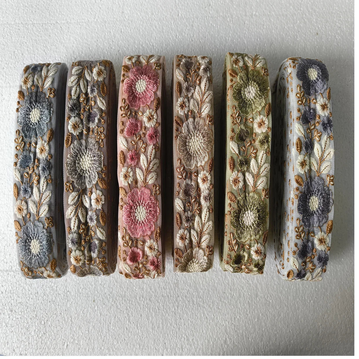 Custom Made Classic Flower Designed Machine Embroidered Organza Ribbon 100% Cotton Eco-Friendly Ladies Wear Enhancement Six