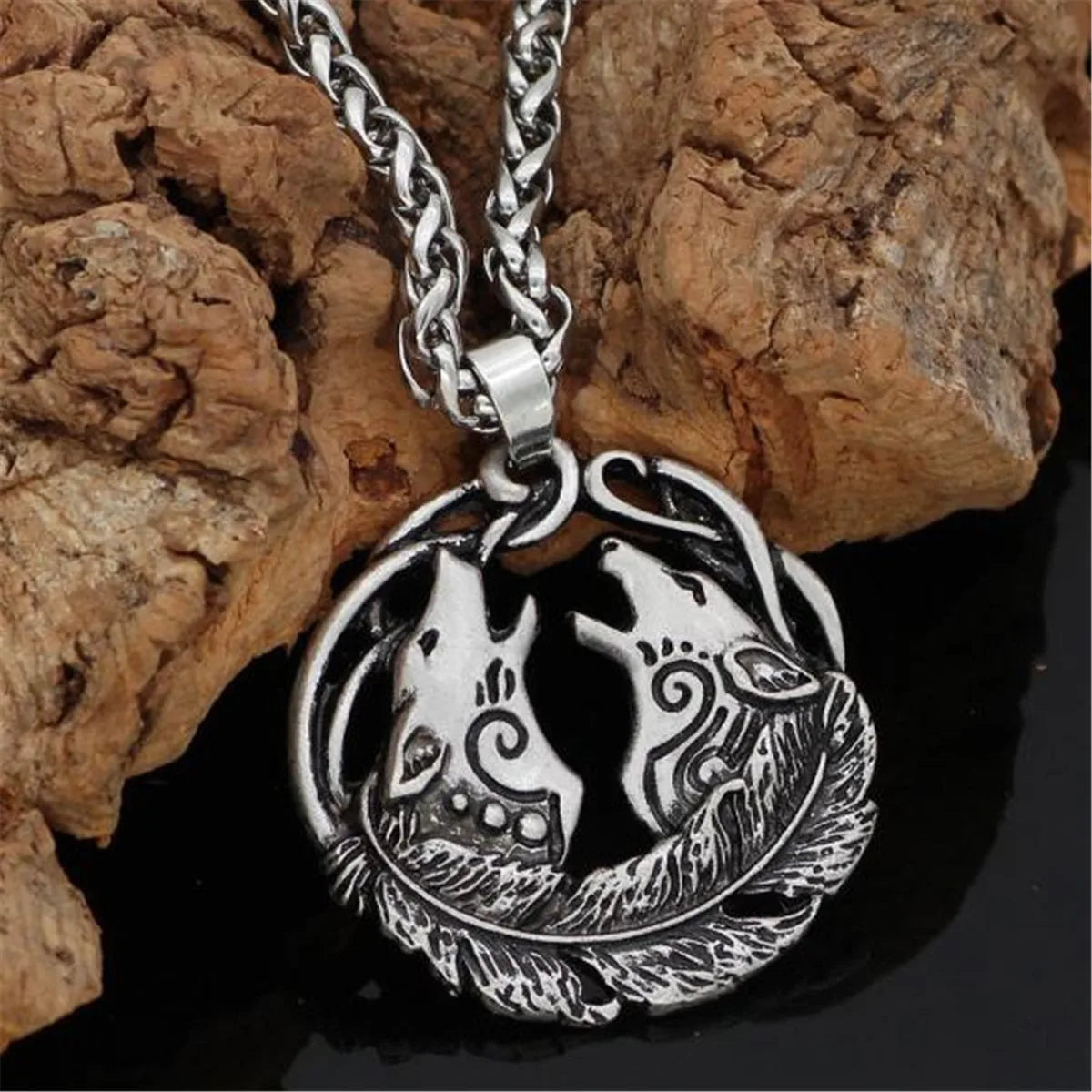 Vintage Norse Bronze Silver Viking Pagan Witcher Wolf Rune Pendant Medallion Necklace Jewelry Men