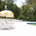 Customizable Low MOQ Luxury Sunshade Outdoor UV50+ Sturdy Big Beach Umbrella Parasol Sun Umbrella for Hotel Beach Camping