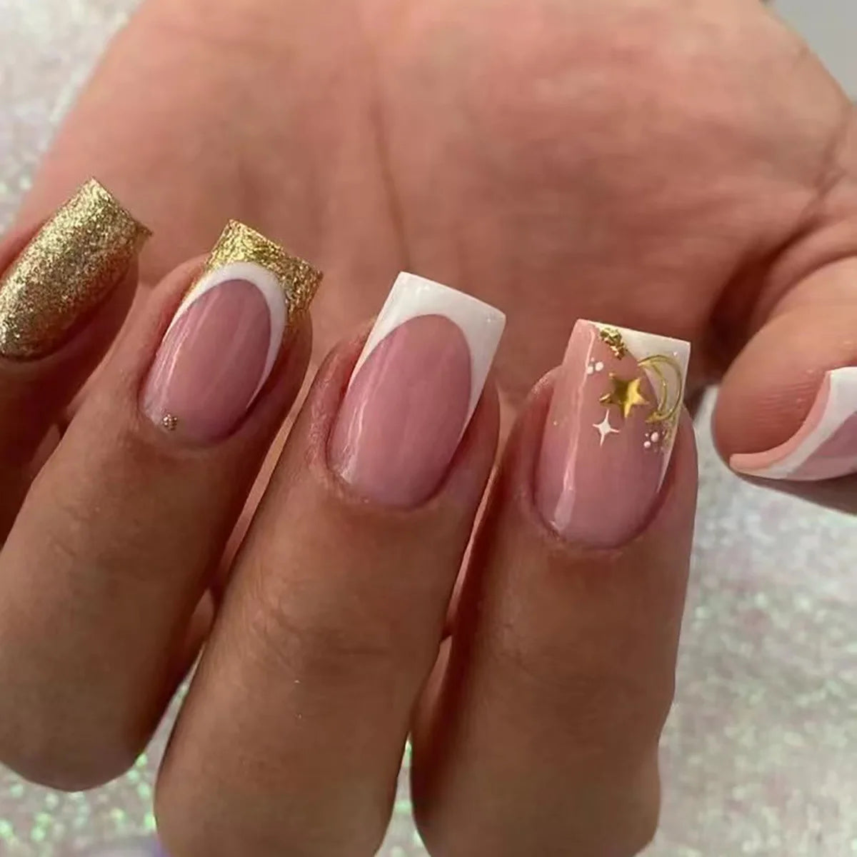 Factory Price Wholesale 24Pcs ABS Fake Nails Sweet Heart Glitter Powder Finger Nails Press on With Packaging Box Nail Glue