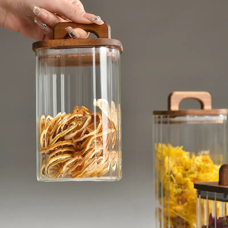 Factory Hot Selling Kitchen Square Borosilicate Glass Storage Jar With Acacia Wooden Lid for Food Spice Sugar Spaghetti Storage