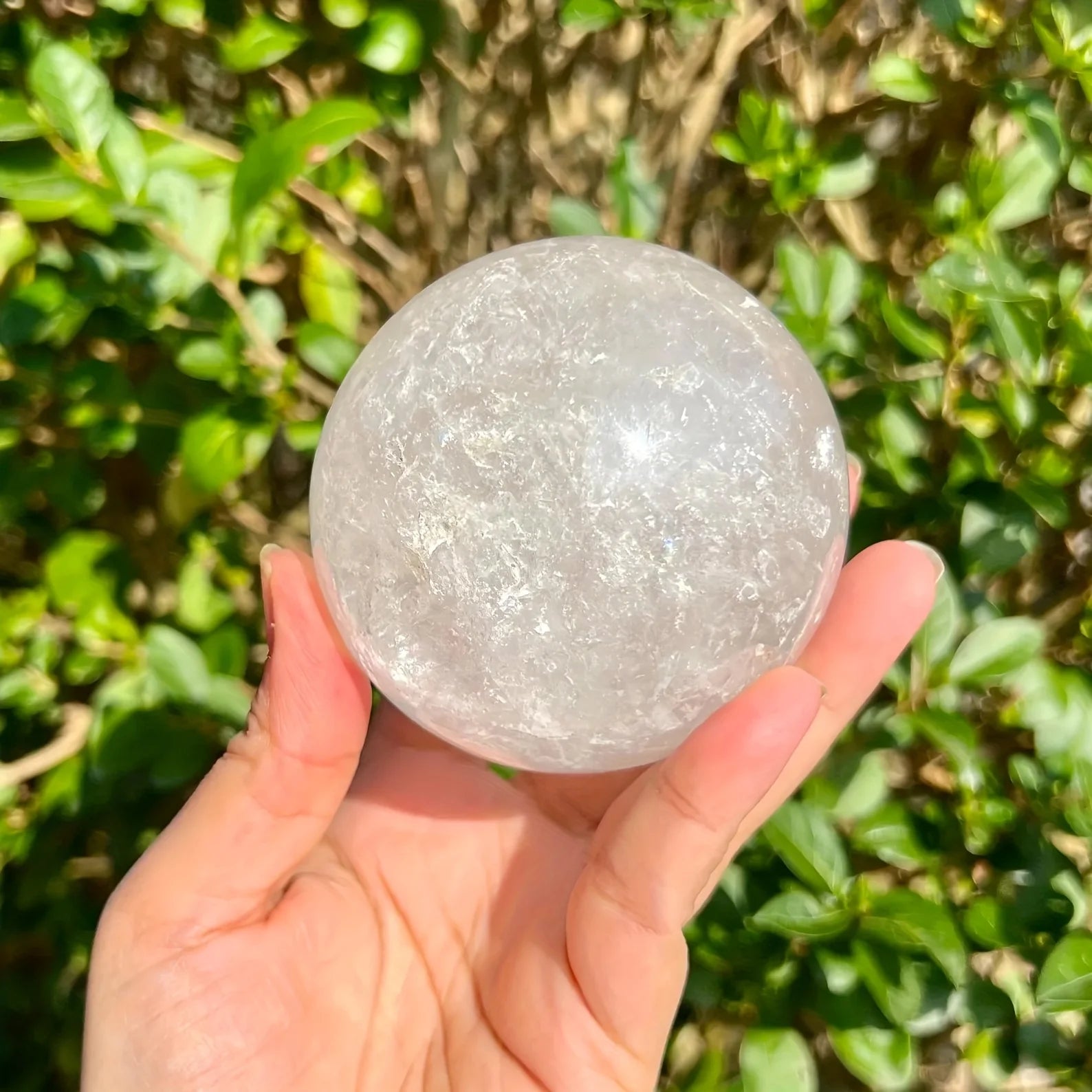 Wholesale Clear Quartz Ball Solid Crystal Sphere for Home Decor Unique Holiday Gift