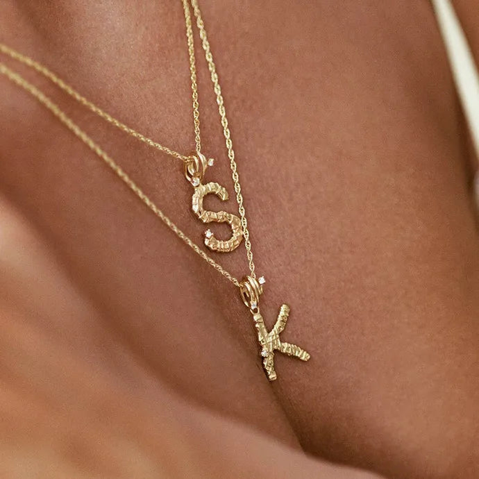 Low MOQ Wholesale Christian Classic Zircon Initial 925 Sterling Silver Necklace with Letter Pendant for Party Occasions
