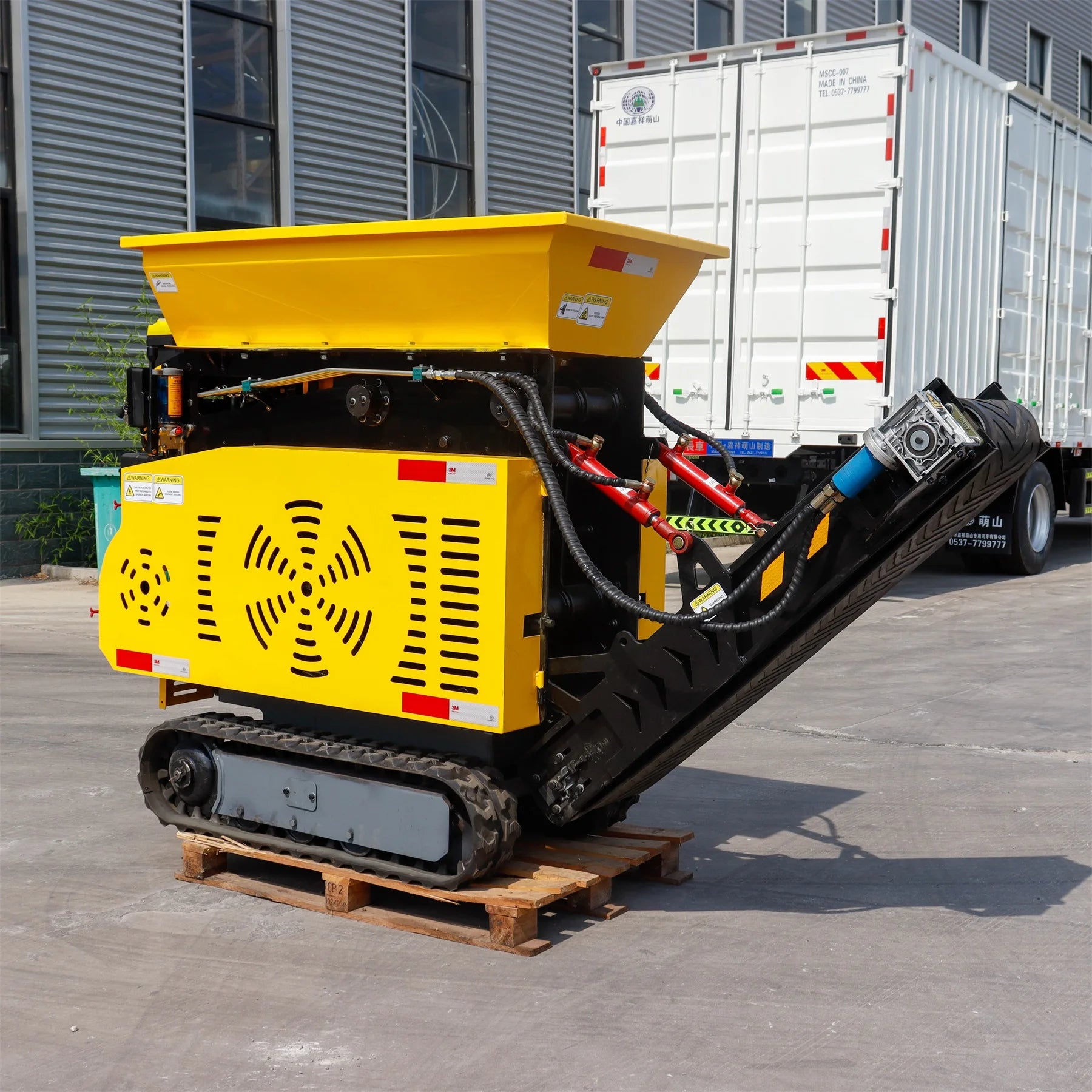 Mini Mobile Jaw Crusher for Milling Construction Small Stone Crushing Machine with Pump Efficient Rock Cutting Equipment