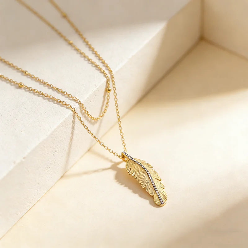 QIKU Trendy Feather Shape 18K Gold Plated Copper Zircon Pendant Women Necklace Unisex Gift Wholesale Dropshipping