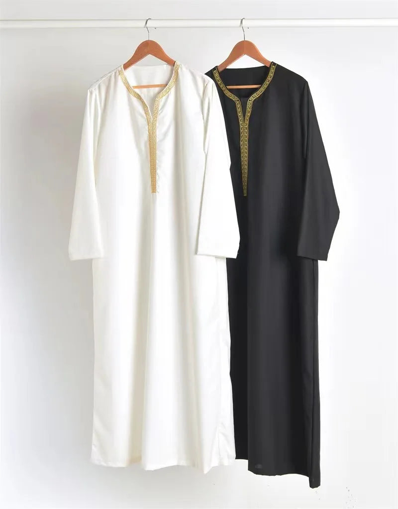 New Dubai Arabian Men's Embroidered Long Sleeve Loose Plus Size Robe Men's Embroidered V Neck Robe