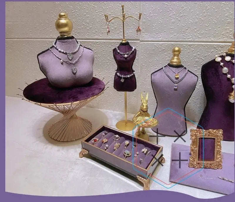 Metal Velvet Dish Mannequin Jewelry Display for Shop Organizer