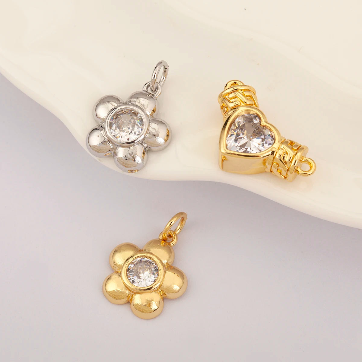 QIKU Flower and Heart Charms Wholesale | Zircon Flower Charm Metal Heart Charm for DIY Jewelry Making | Bulk Charms