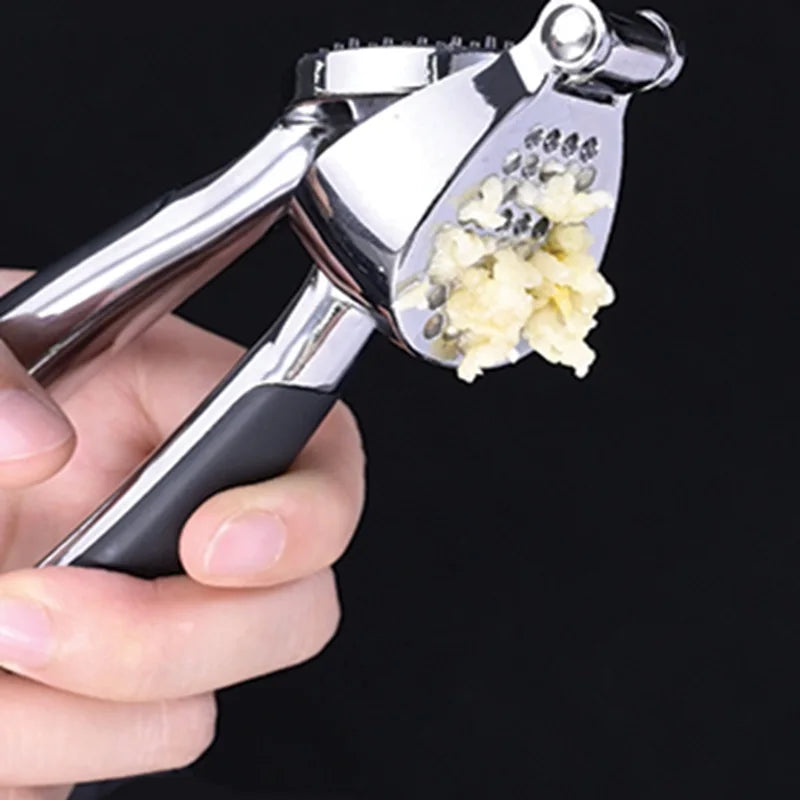 Premium Metal Wholesale Professional Hand Cutter Mincer Manual Peeler High Quality Crusher Zinc Alloy Garlic Press Tool