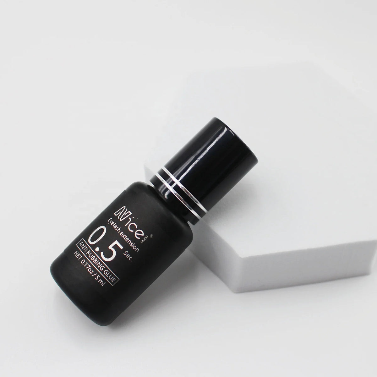 Eyelash Extension Black Glue No Smell No Irritant Adhesive Retention Lasting Fast Drying Semi Permanent Lash Tools MegaBDM