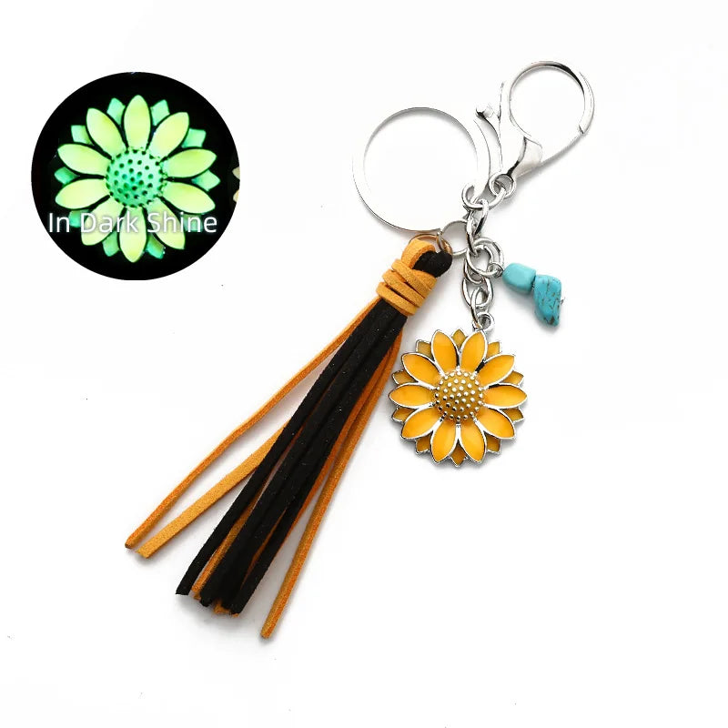 2023 New Design Luminous Punk European and American Trend Fluorescent Sunflower Pendant Luminous Sunflower Keychain