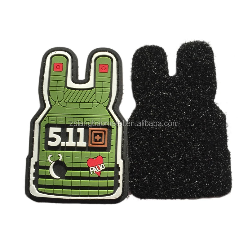 Customized 3D Silicone Rubber PVC Garment Labels Patches Embossed Pillow Newborn Comfort Flower Heart Shapes Hat