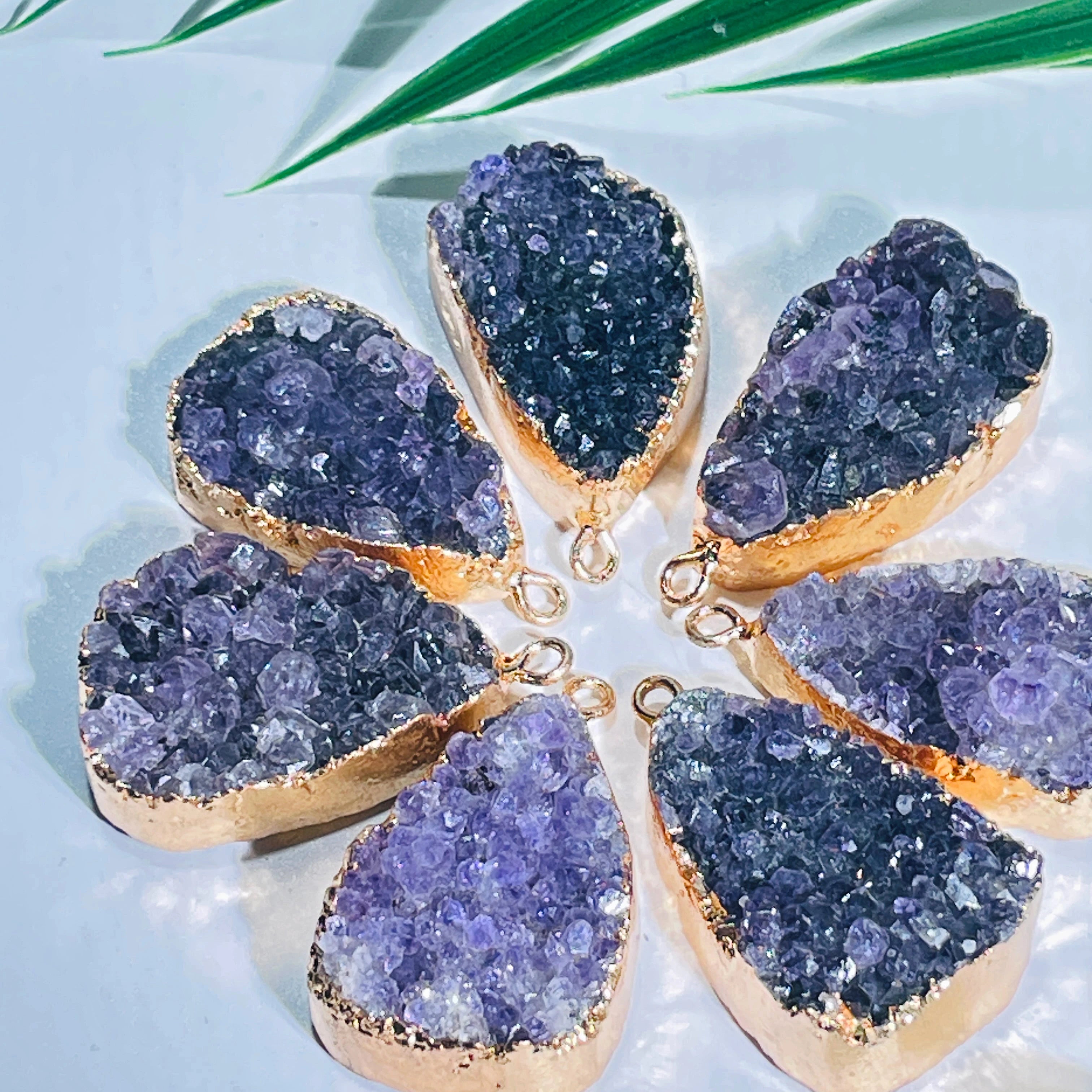 Custom Shape Natural Amethyst Cluster Pendant Silver Golden Color Edged Reiki Stone for Women Jewelry Fashion Pendants Charms