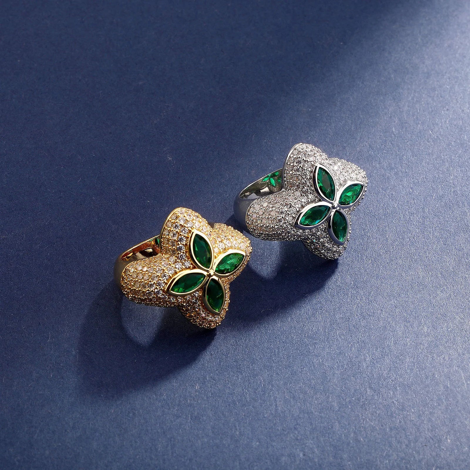 New Arrival Pink Green Zircon Iced Out Fashion Rings for Men Women Clover Ring Brass Gold Plated Wedding Engagement Jewelry Gift