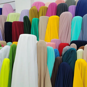 Low MOQ Wholesale Chiffon 100% Polyester Fabric Solid Color Creped Breathable for Dress Garment Shirt