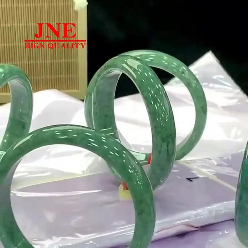 Natural Myanmar White A- Type Jade Jade Bracelets Crack-free Bean-color Jade Bracelet Ornament MegaBDM