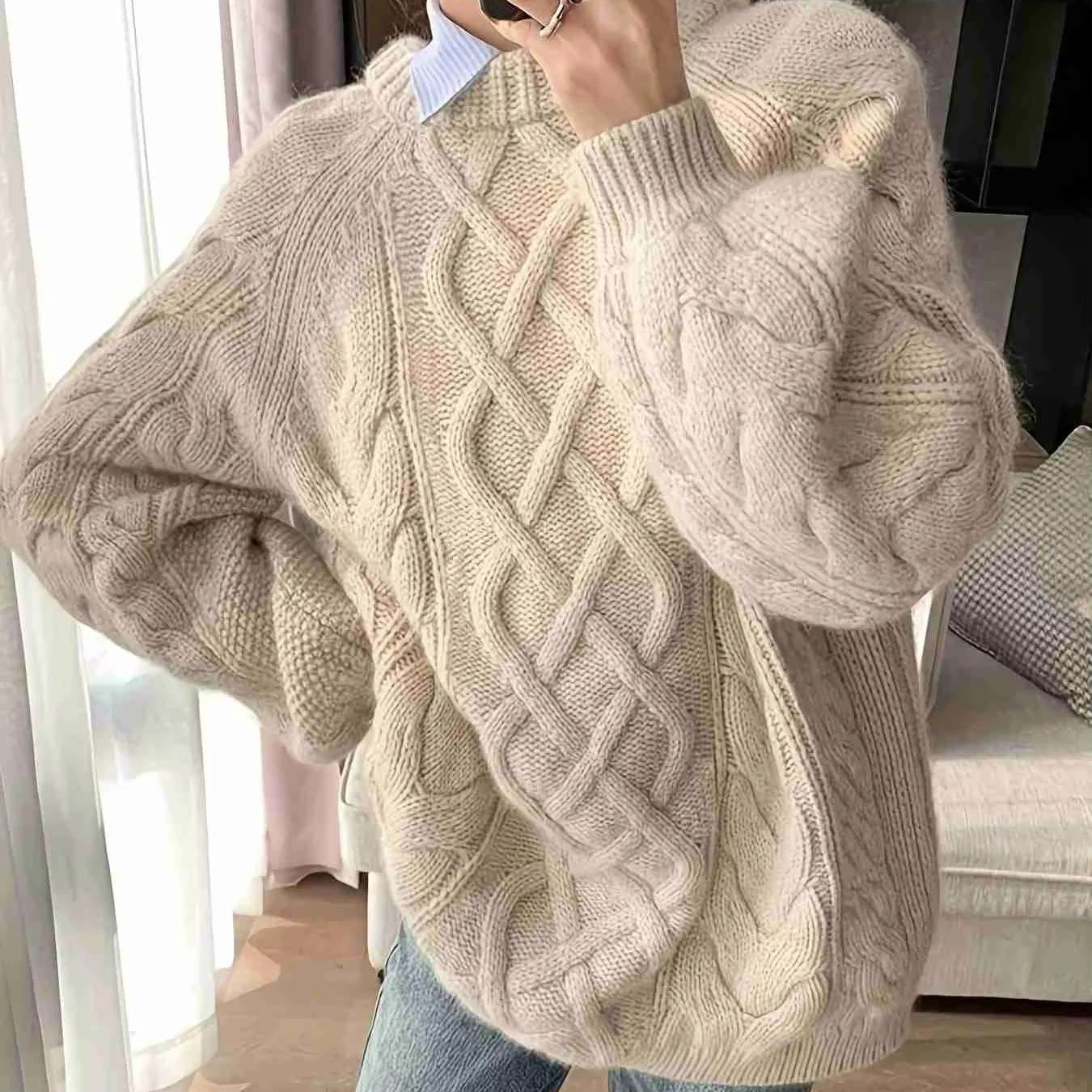 Women's New Thickened Knitted Pullover Sweater with Loose Crew Neck Thick Loose Neck Fried Dough Twists for Spring Front Logo