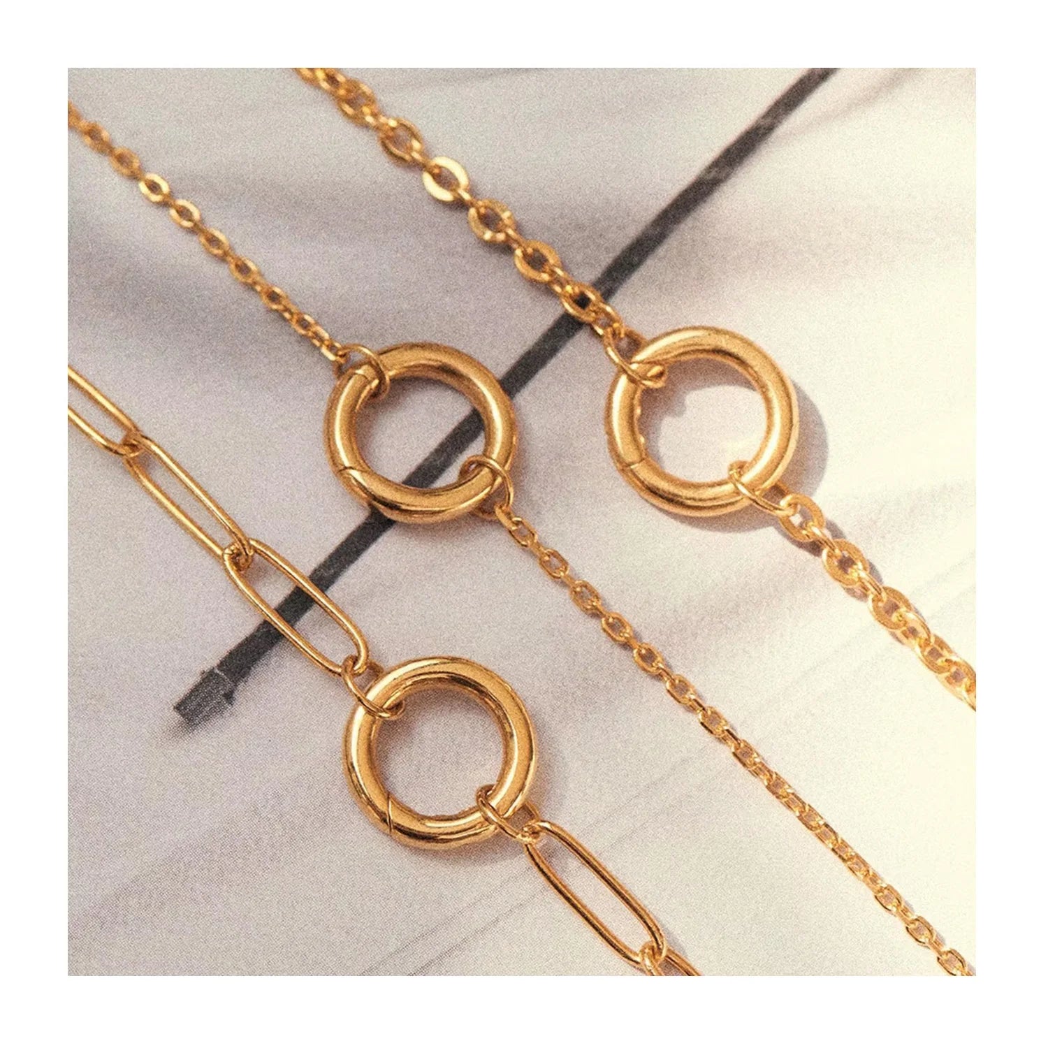 2025 Trendy Non Tarnish PVD 18k Gold Plated Stainless Steel Round Push Clasp Paperclip Chain Charm Necklace for Women