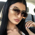 Custom Logo Fashion Luxury Ladies Big Frame Gradient Lens Sun Glasses UV400 Metal Rivet Pilot Sunglasses Women