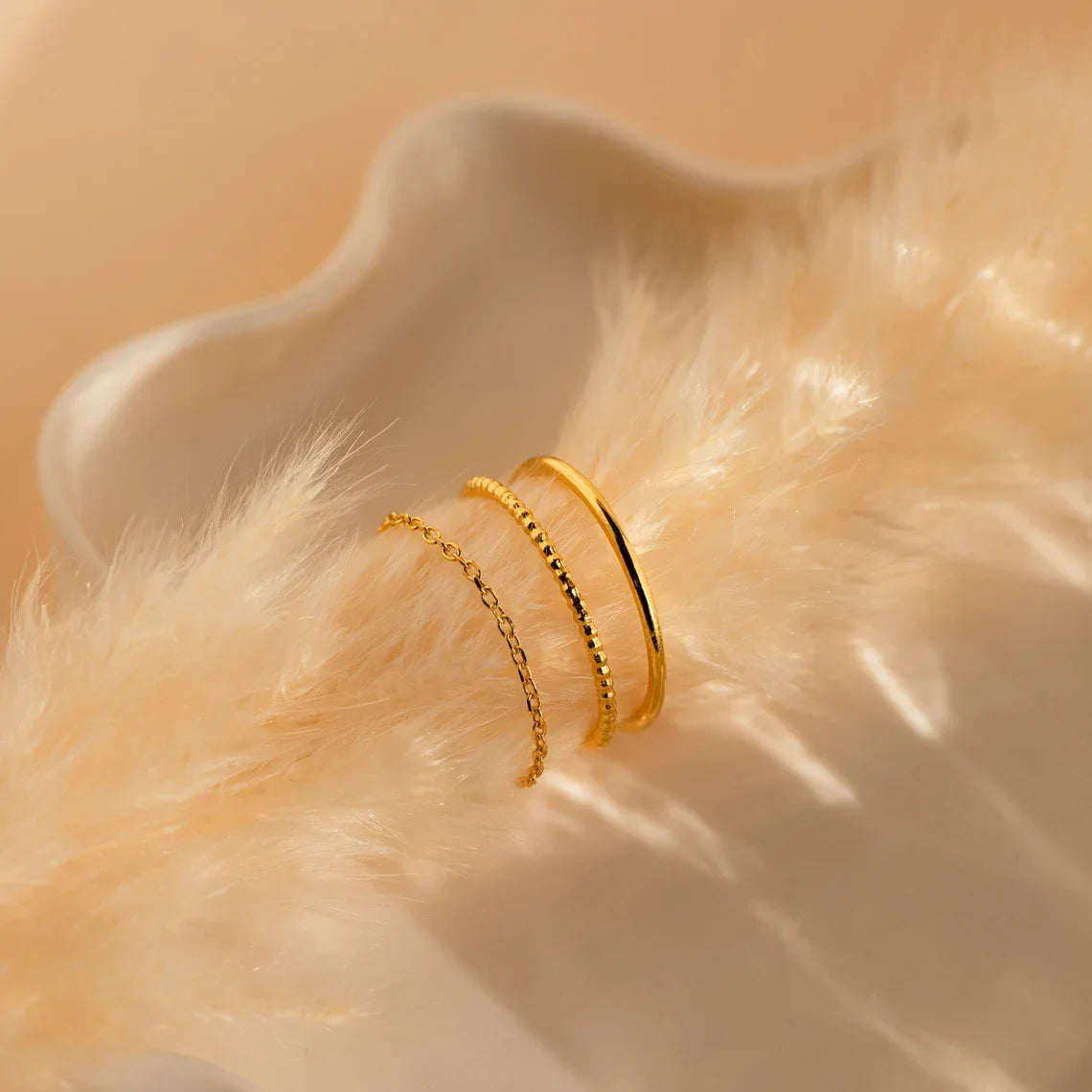 Exquisite Stylish Diamond-Embellished Brass Fashion Rings Slim Textured Ring Set for Daily Wear & Parties Perfect Gift for Her