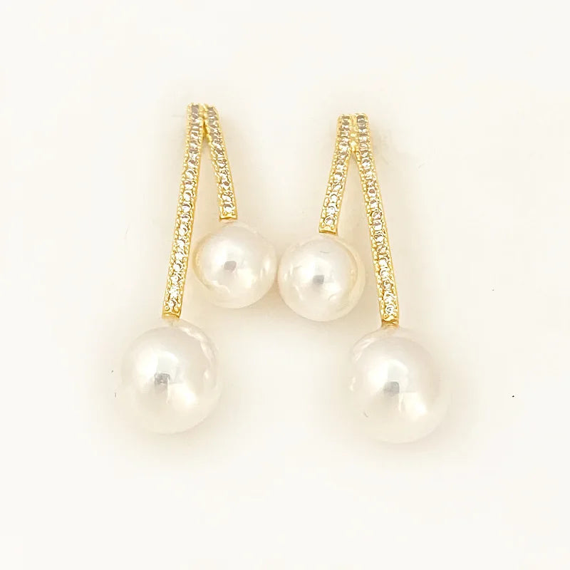 Fenyi Wholesale Jewelry French Fashion Exquisite Geometric Copper Inlaid Zircon Pearl High-end Silver Needle Earrings for Women