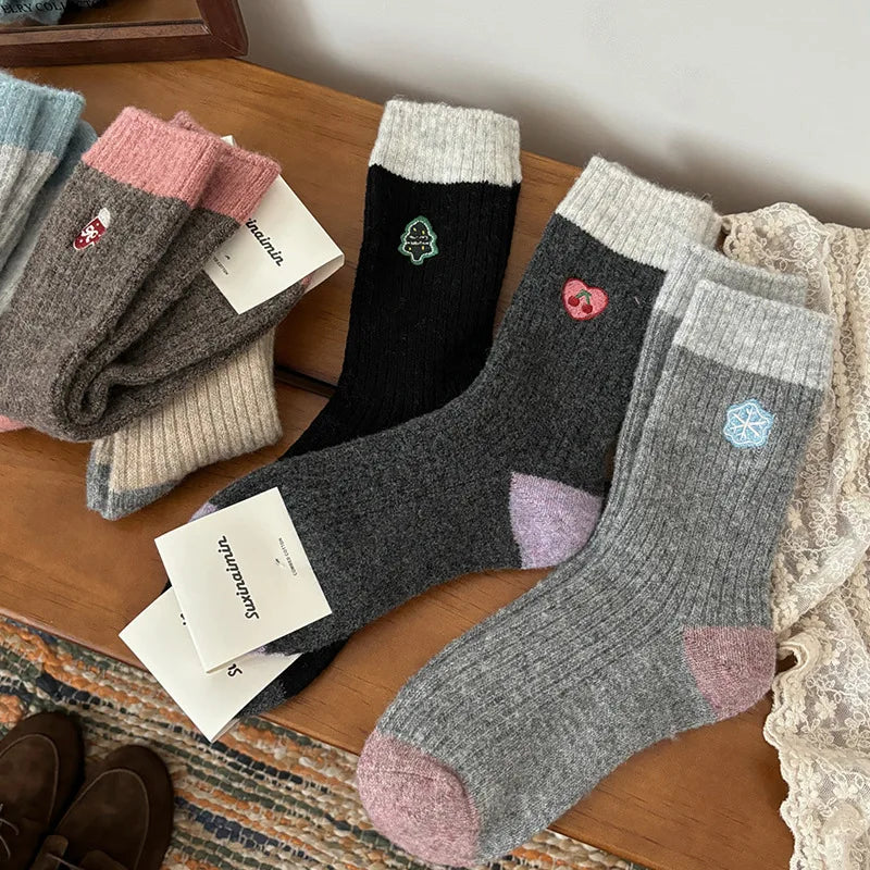 Winter New Design Embroidery Christmas Tree Warm Wool Ladies Socks Assorted Color Harajuku Wool Socks Women