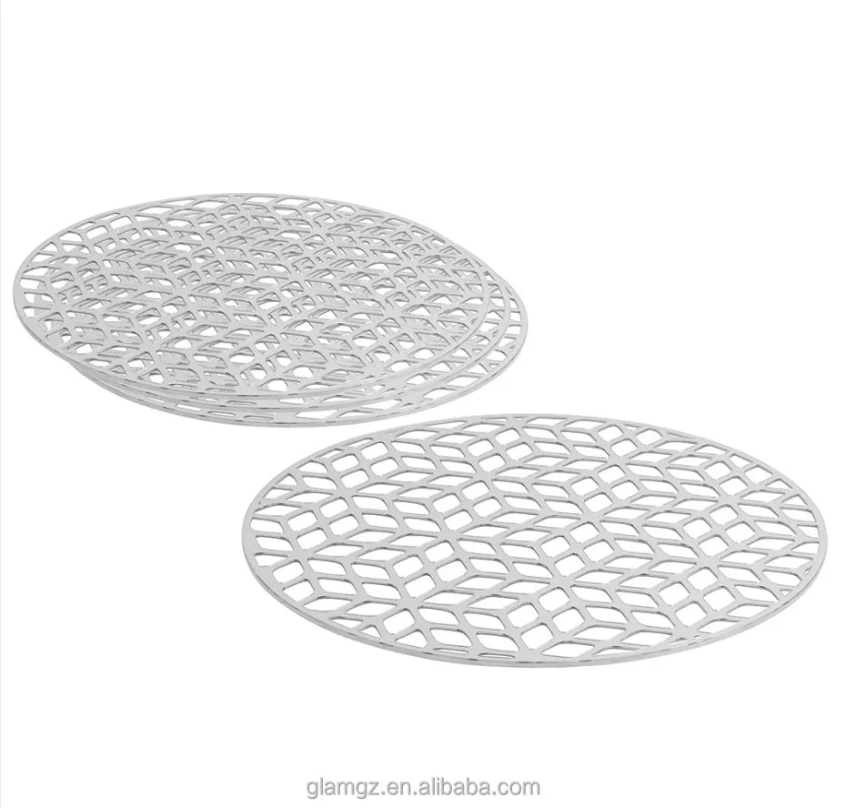 Judaica Jewish  Rosh Hashanah Tablescape Placemats Silver Gold Round Lucite Chargers