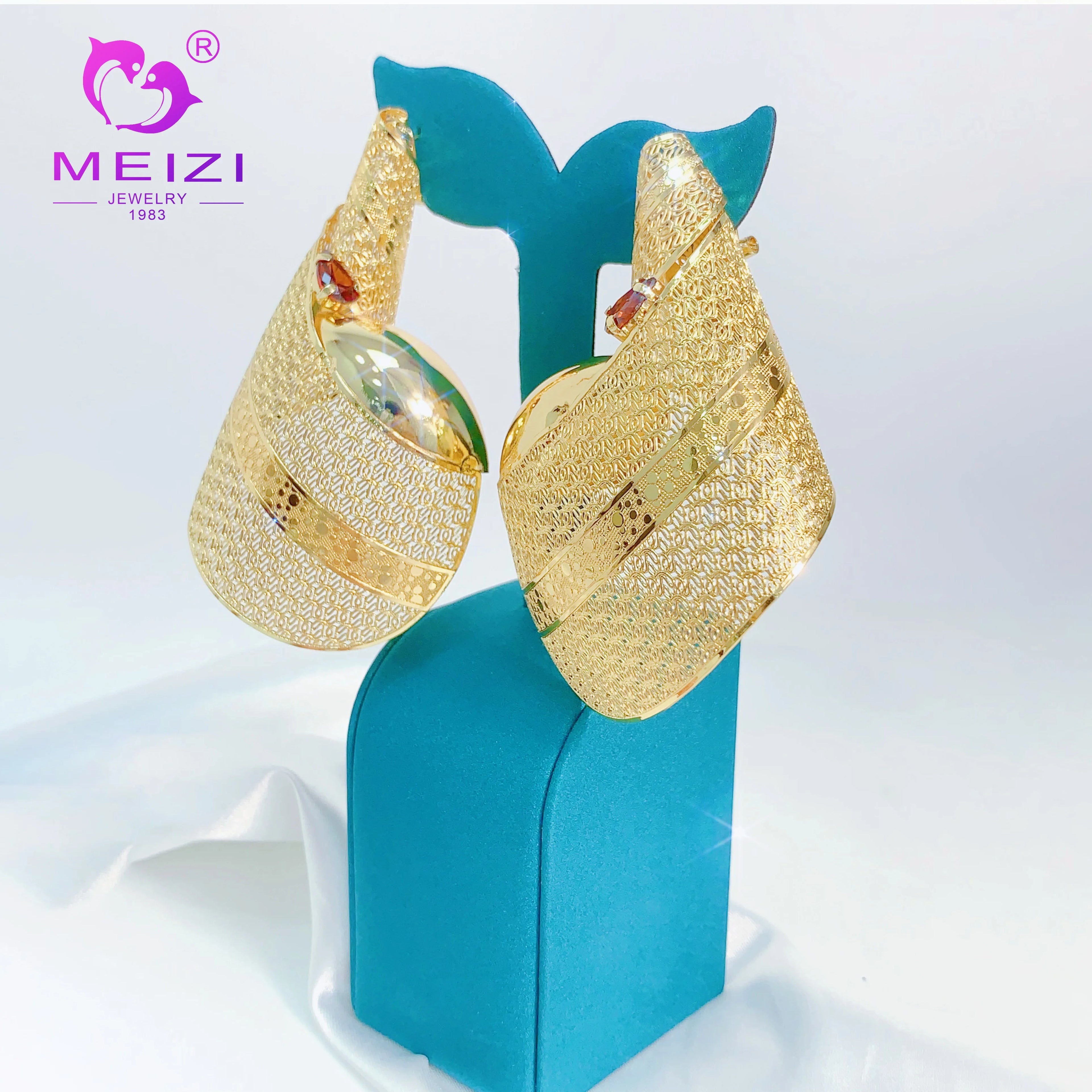 Meizi Jewelry 2024 Designer Brand Jewelry Waterproof Ear Cuff Clip on 18K Gold Plated Water Drop Stud Earrings