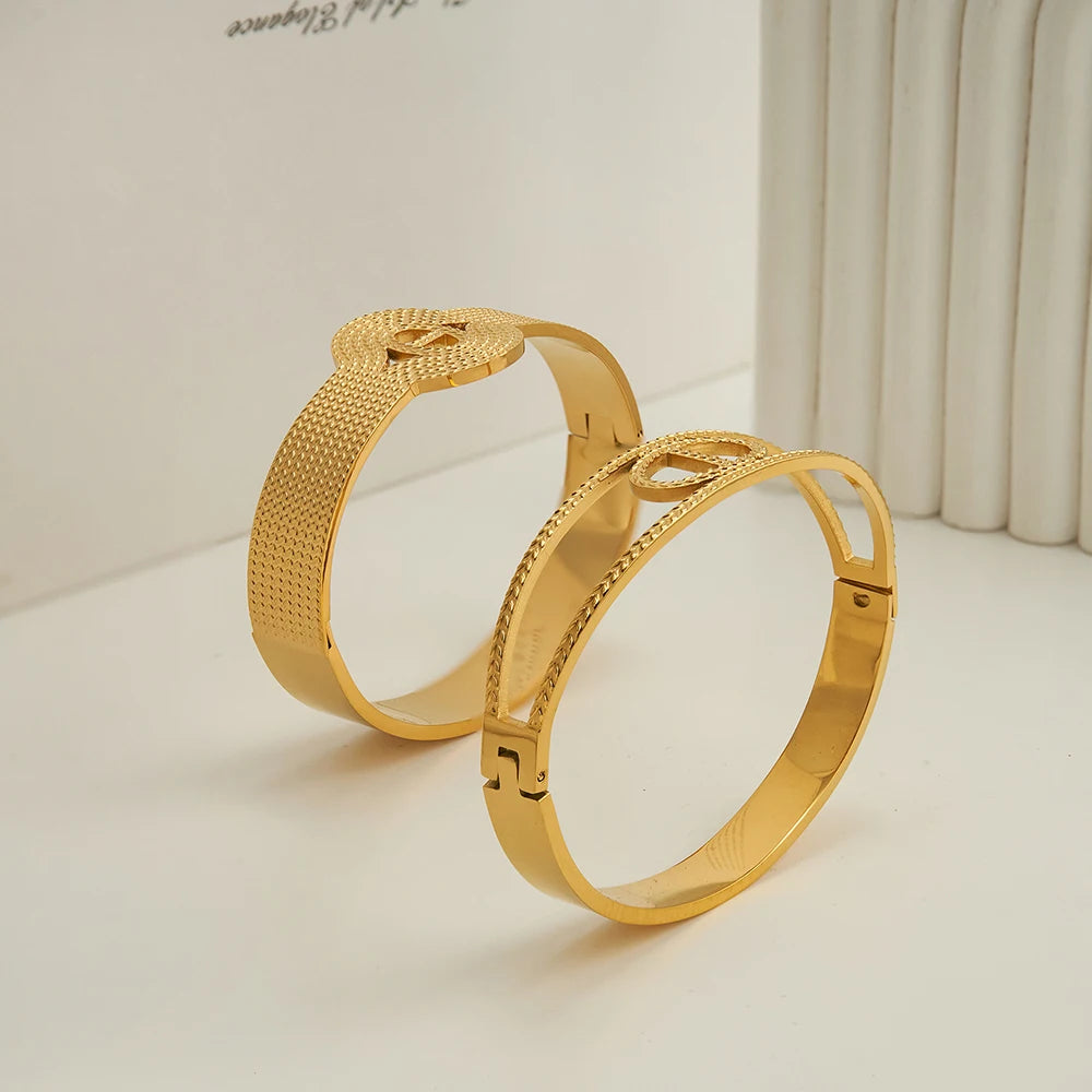 PVD 18K Gold Plated Stainless Steel Jewelry Geometric Hollow Wheat Shaped Cuff Bangle Wide for Woman Bracelet B242468