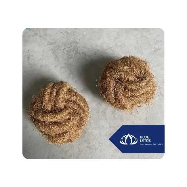 Best Quality Coconut Coir Ball Eco-Friendly Handwoven Dog Chew Toy with Teeth Cleaning Feature From Vietnam