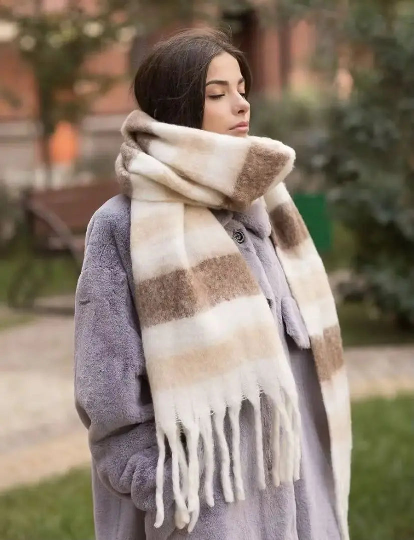 Fashion Large Size Women Scarf Winter Warm Thick Pashmina Shawls Wraps Plaid Cashmere Scarf with Tassels 200*40cm