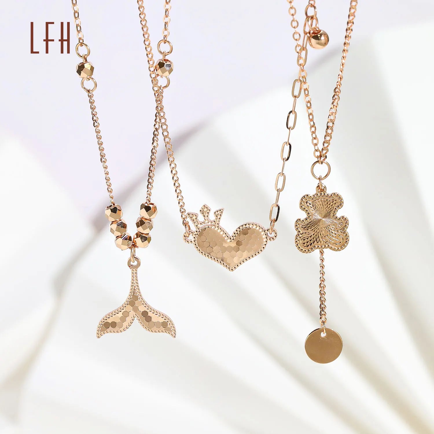 Wholesale Cartoon Pendant Necklace Heart Flower Bear Pendant Necklace  Au750 Gold 18k Real 18k Pure Gold Jewelry Real 18k Gold