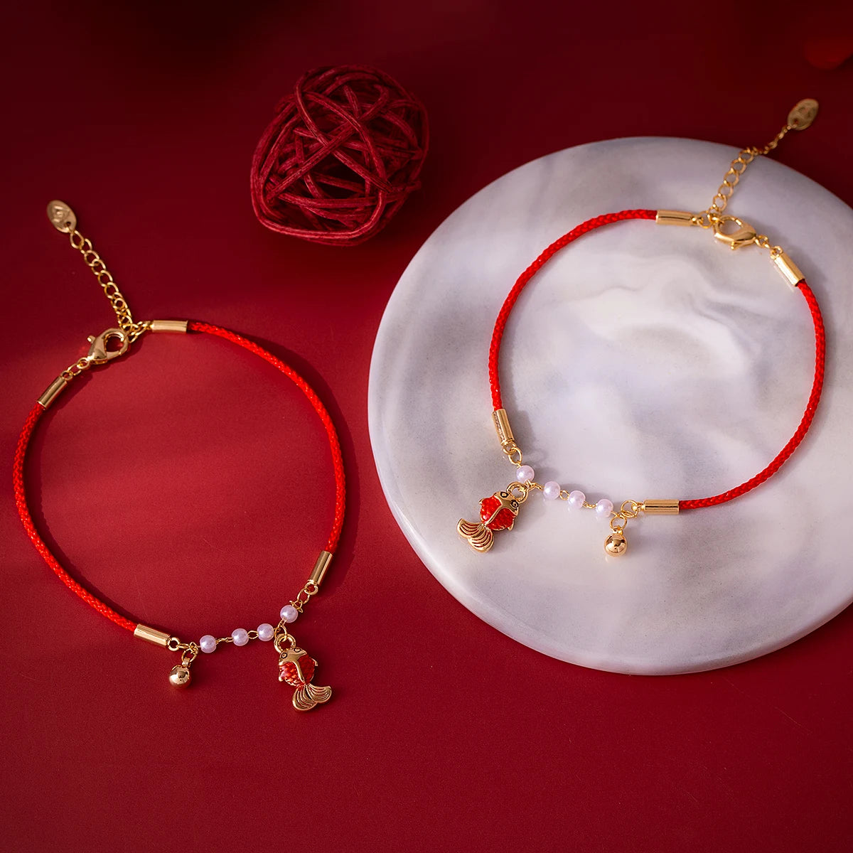 Good Fortune Symbol Red String Gold Plated Koi Fish and Bell with Shell Beads Charm Bracelet Present Best Wishes for Gift