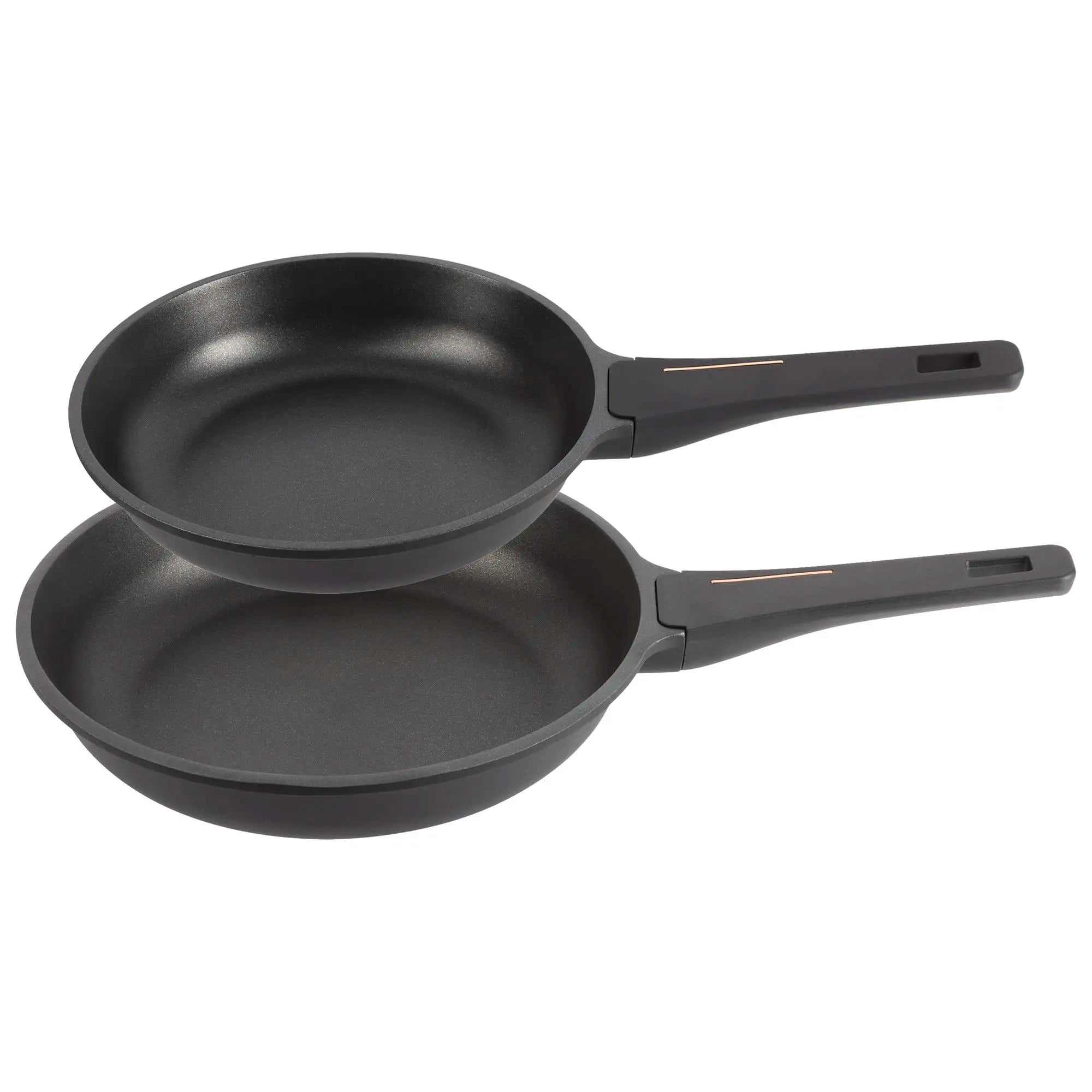 Bergner Copper Set of 2 Frying Pans 2428cm in Cast Aluminum with Bakelite Handle