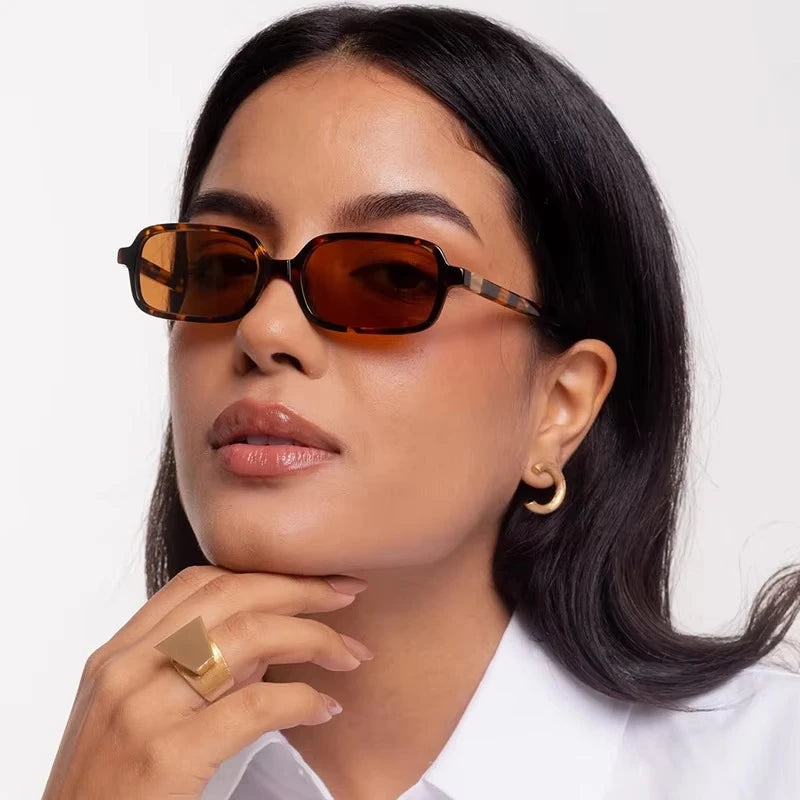 2025 Fashion Retro Ladies Punk Rectangle Sun Glasses UV400 Small Square Sunglasses for Women