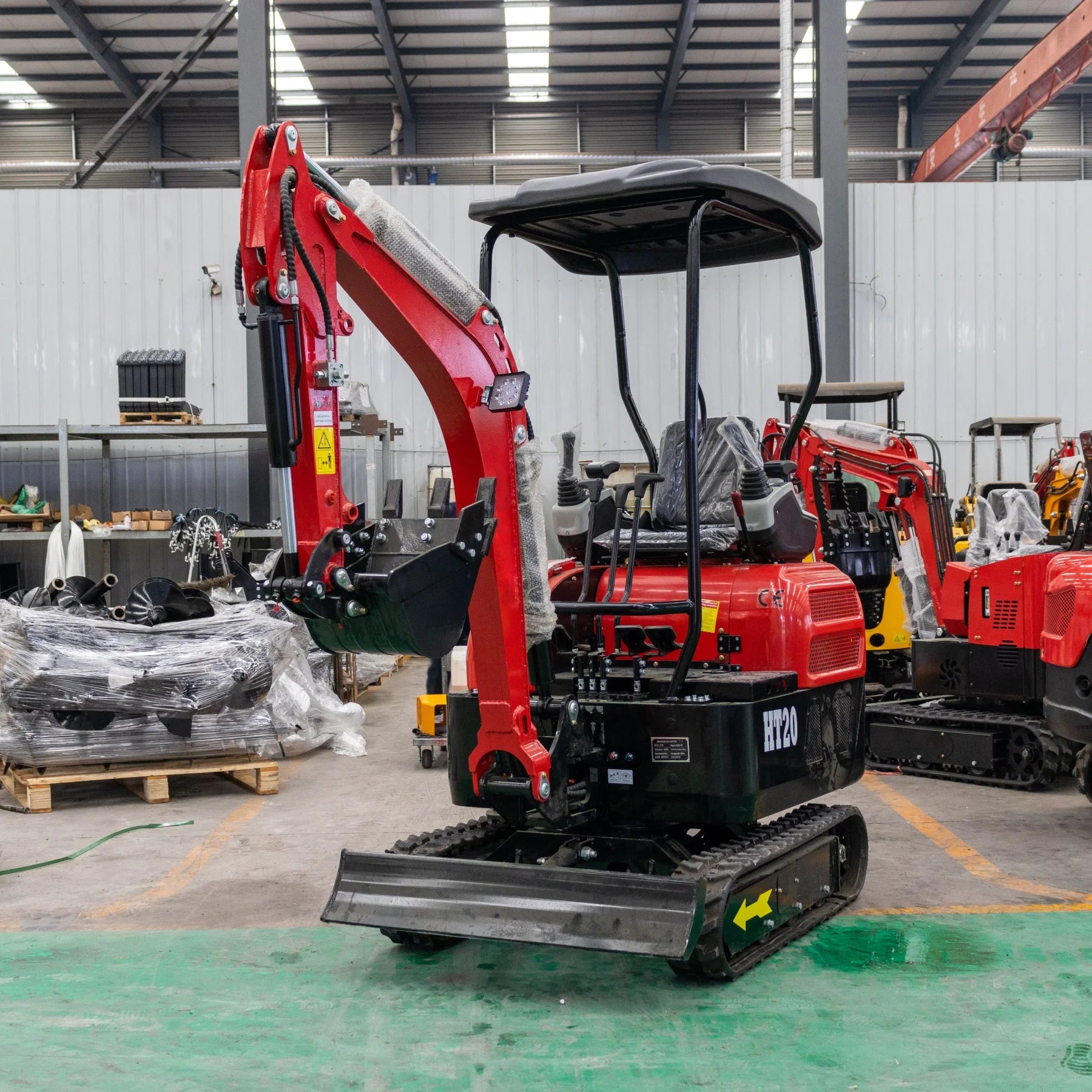 Hightop HT20 Mini Excavator CE/EPA/EURO 5 2000KG Mini Digger with diesel Engine and Free Bucket Cheap for Sale Excavator Thumb