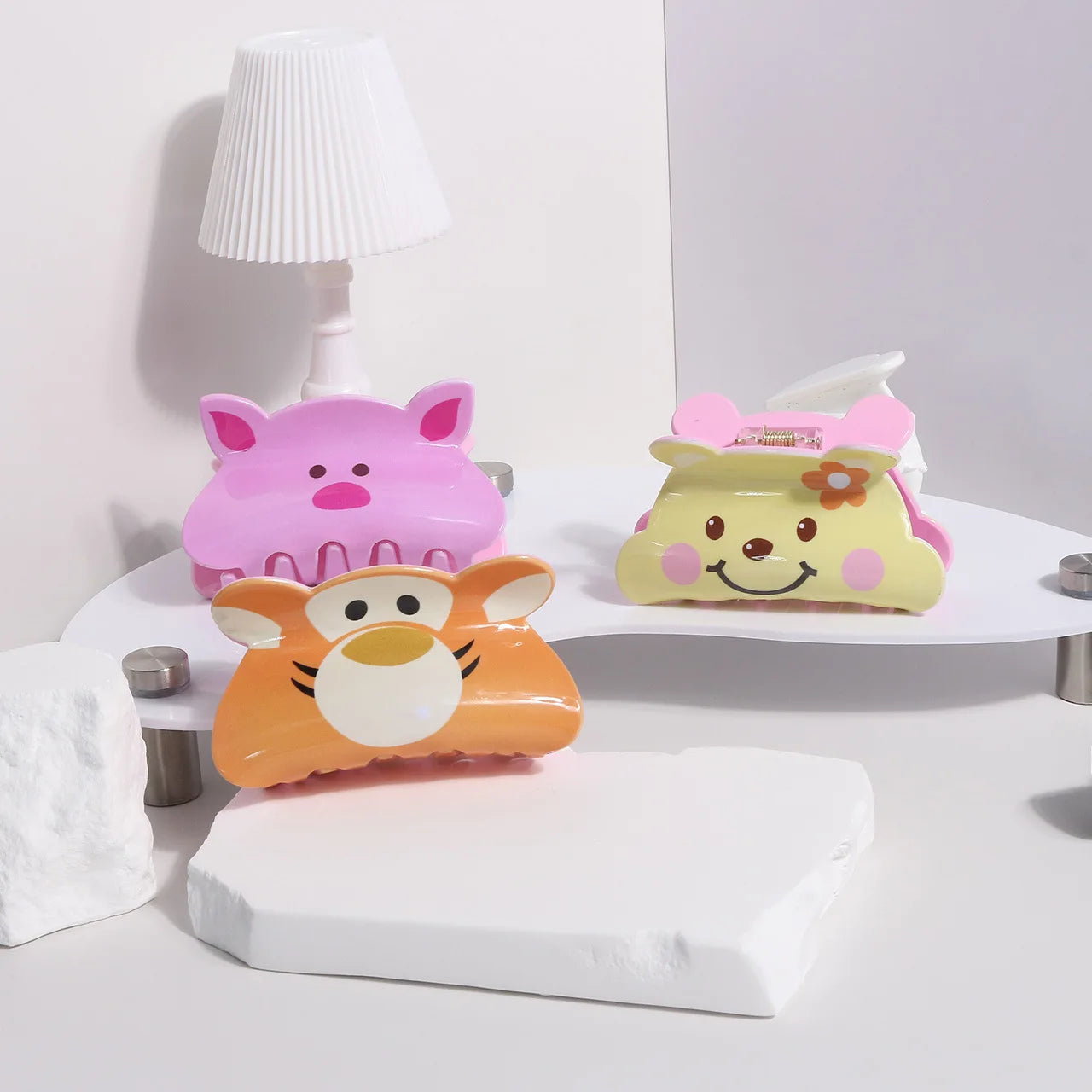 Cute Cartoon Acrylic Shark Hair Claw for Teen Girls Back Head Hair Grip Accessory Wholesale