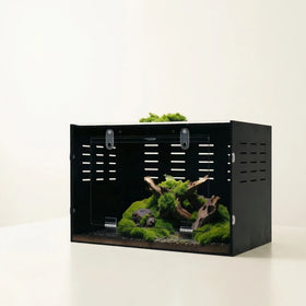 Wholesale Flat Packed PVC Terrarium with Side Vent Push-Up Closure Stackable Gecko Breeding Custom Reptile Enclosure Houses