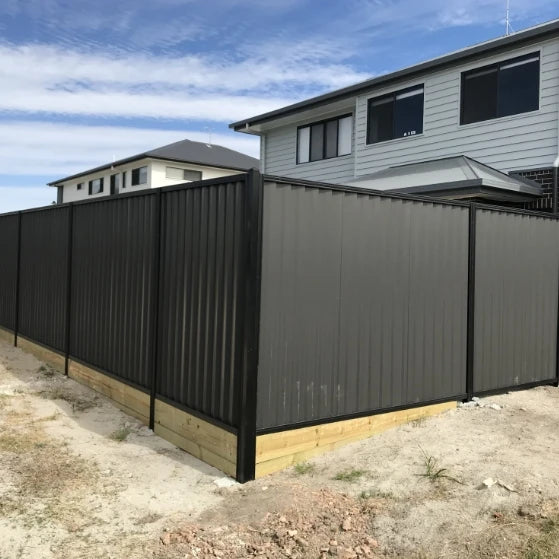 Latest Corrosion Resistance Coated Steel Colorbond Fencing and Gates Sliding Gates